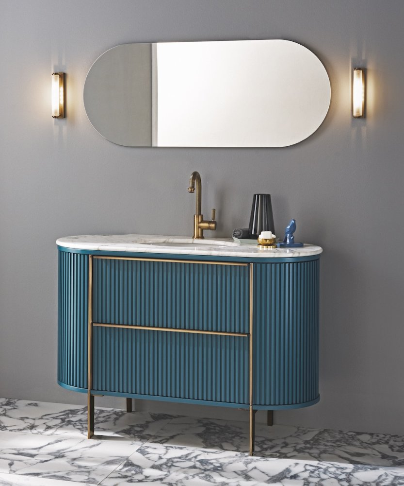 Luxusní zaoblený koupelnový nábytek Gaia Mobili Ellittica. Designová skříňka s eliptickými tvary, krémový matný lak a mramorová deska, moderní italský organický styl.