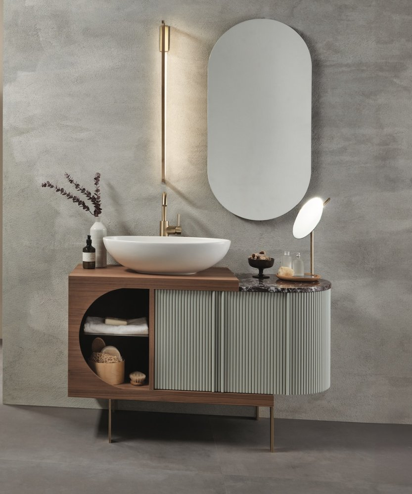 Luxusní koupelnový nábytek Gaia Mobili Metropol v antracitovém laku. Moderní design s výrazným rámováním čelních ploch, závěsná skříňka a italský styl pro exkluzivní interiéry.